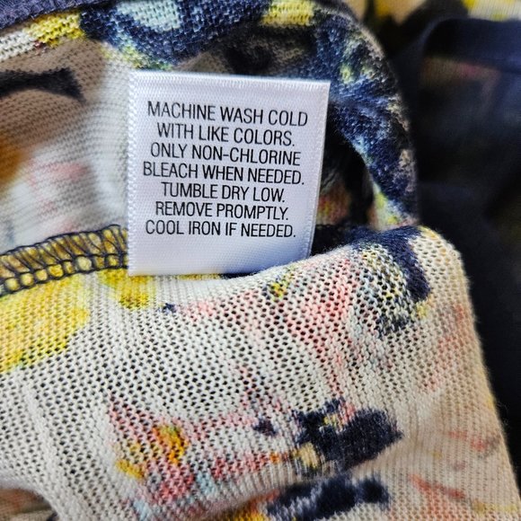 Floral Princess Vera Wang Tank - Picture 8 of 9